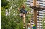 ThumbnailEin glücklicher Mann im Outdoor park

